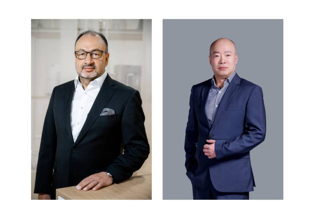 Sühel Semerci (li.) und Hanson Han von Hisense